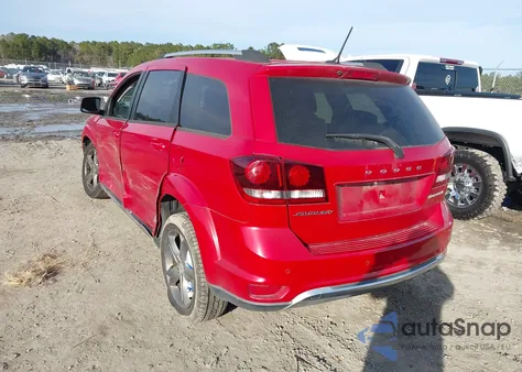 2017 Dodge Journey Crossroad Plus z USA, uszkodzony, nr VIN 3C4PDCGB6HT560387